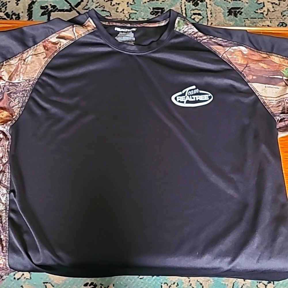 Realtree 2XL vented t-shirt